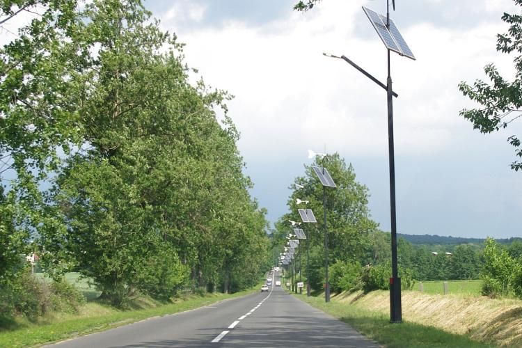 Czerwionka-Leszczyny: zaświecą kolejne lampy zasilane energią słoneczną, UGiM Czerwionka-Leszczyny