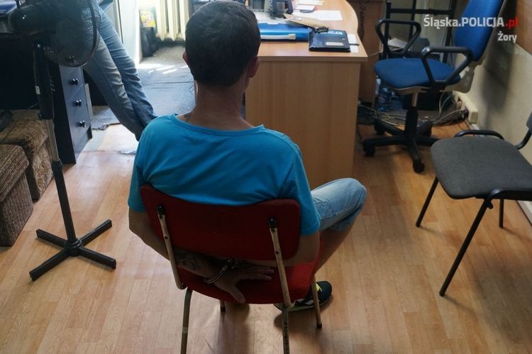 Odrzucony zalotnik poderżnął gardło 22-letniej mieszkance Żor, archiwum