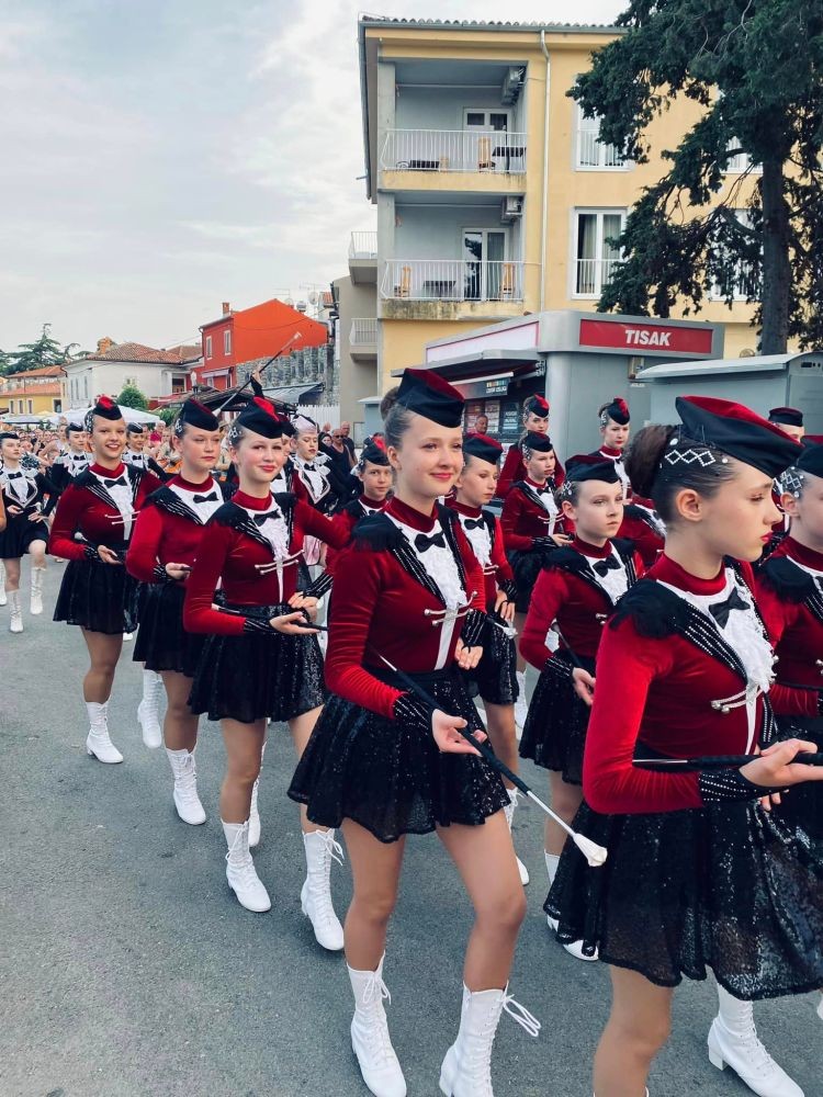 Sukces w Chorwacji. Mażoretki z Żor najlepsze w Europie!, Mażoretki i Cheerleaderki Eksplozja -Żory