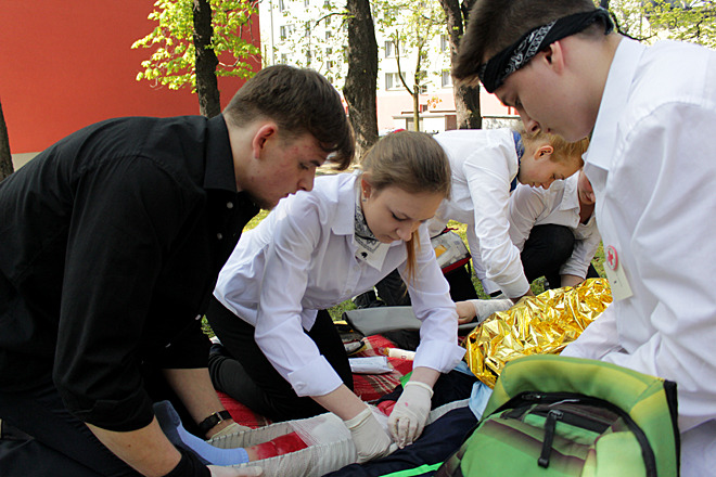 I LO: uczniowie „Miarki” świetnymi ratownikami medycznymi, Dominik Gajda