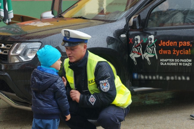 Akcja żorskiej policji: „Mamo, zapnij pasy!”, KMP Żory