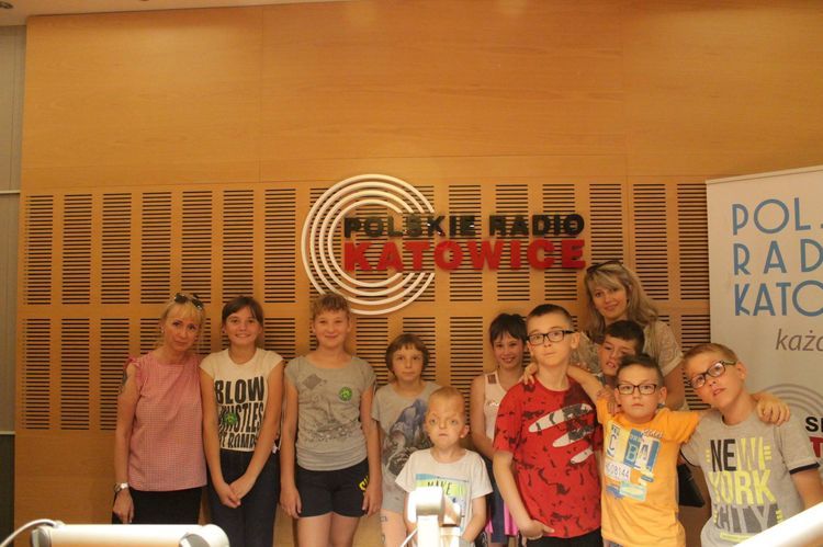 Uczniowie żorskiego ZSS sprawdzili, jak pracują radiowcy, ZSS w Żorach