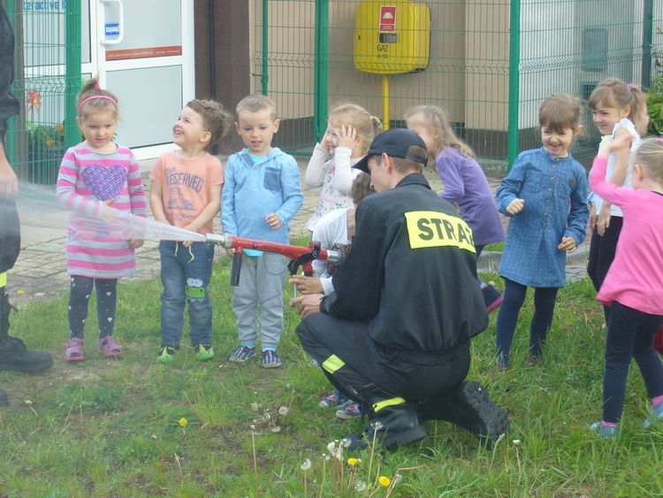 Strażacy szkolą żorzan w zakresie bezpieczeństwa, KM PSP w Żorach