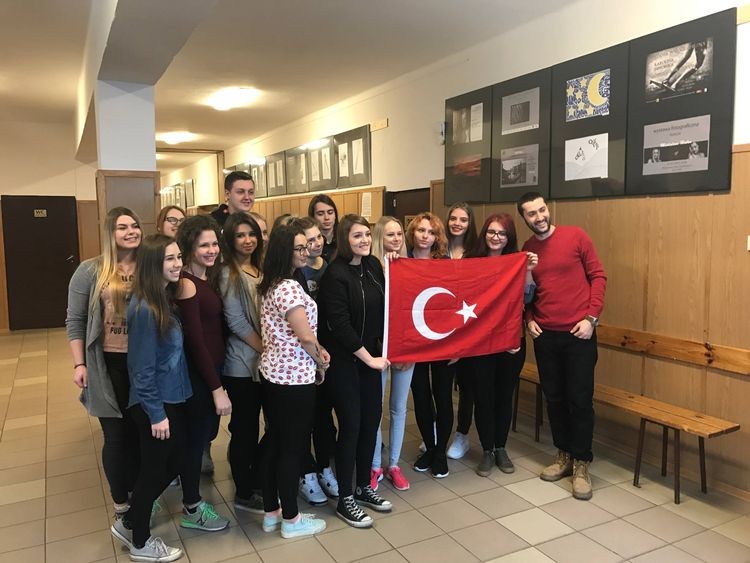 Turek i Indonezyjczyk pracowali przez tydzień w ZS2, Zespół Szkół nr 2 w Żorach