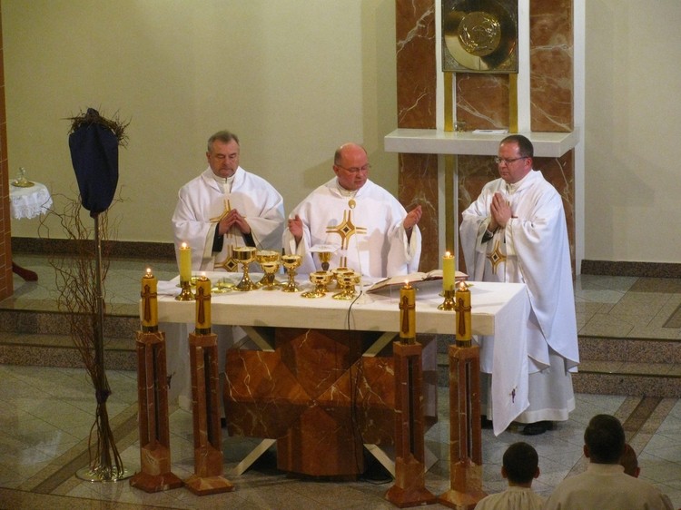 Triduum Paschalne w Parafii św. Brata Alberta, Parafia św. Brata Alberta
