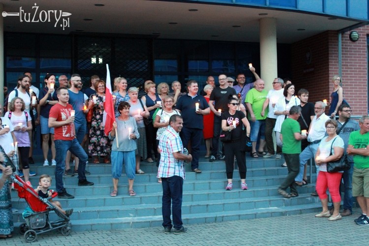 Protest przed sądem: „Żory muszą się obudzić” [wideo], Wioleta Kurzydem