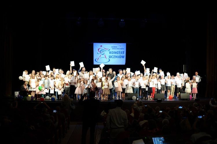 Młodzi muzycy z Rybnika i Żor wystąpili w Teatrze Ziemi Rybnickiej, Centrum Edukacji w Rybniku