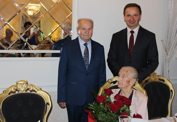 Pani Salomea Karwot obchodziła 100 urodziny, Urząd Miasta Żory