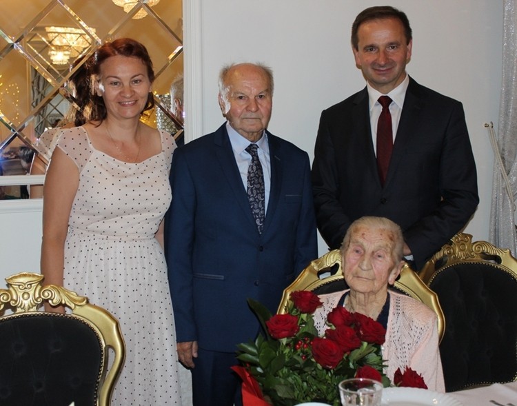 Pani Salomea Karwot obchodziła 100 urodziny, Urząd Miasta Żory