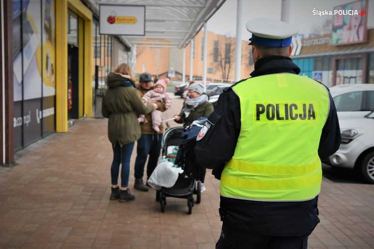 Mundurowi dbają o bezpieczeństwo pieszych, Śląska Policja