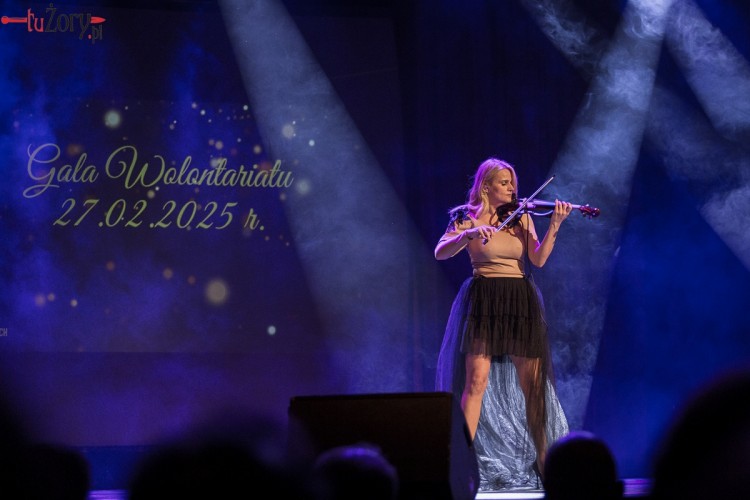 Statuetki wręczone! Święto wolontariuszy 2024 przeszło do historii (zdjęcia), Iwona Wrożyna