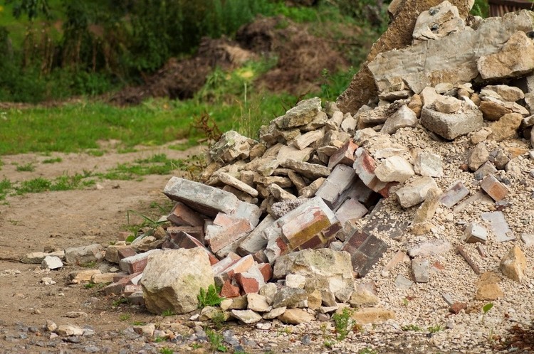 Poznaj zasady dotyczące odpadów budowlanych i rozbiórkowych, mat. prasowe
