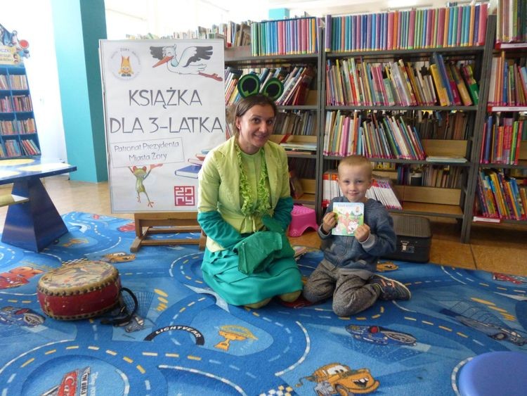 Żorska biblioteka zakończyła tegoroczną akcję „Książka dla trzylatka”, MBP w Żorach