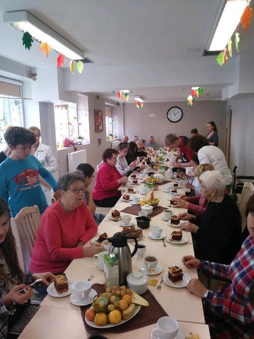 ZSS świętował z seniorami Międzynarodowy Dzień Osób Starszych, ZSS w Żorach