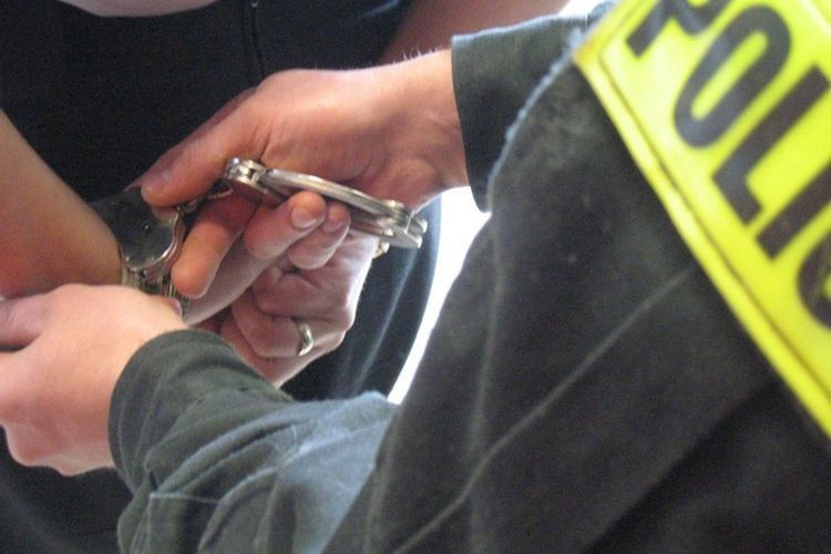 Aresztowano mężczyznę poszukiwanego listem gończym, KMP Żory