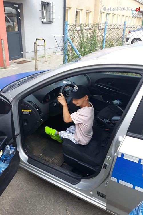 Strażacy i policjanci spełnili marzenie niepełnosprawnego Bartka, OSP Żory