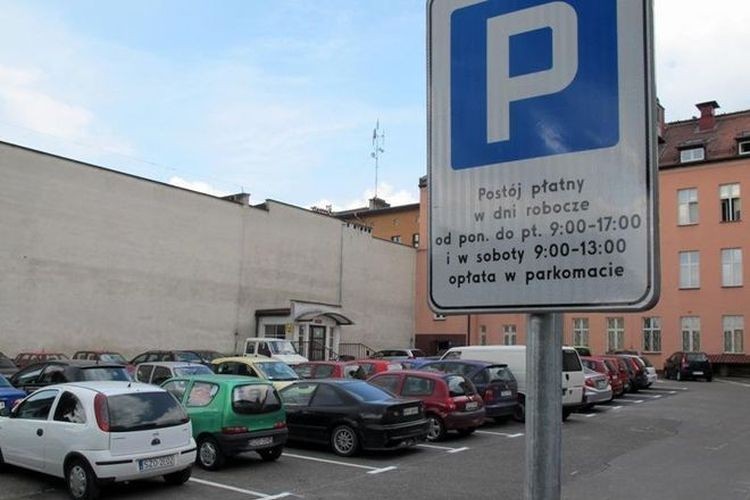 Żory: parkingi dezynfekowane, ale płatne, 