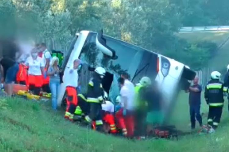 Tragiczny wypadek na Węgrzech. Żorzanie wśród podróżujących, M1 - Híradó