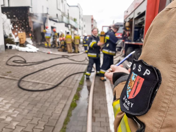 Strażacy gasili pożar przy Centralnej, OSP Żory