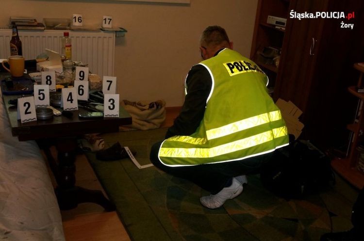 Kontrterroryści w Kleszczówce: miał konstruować bombę, sąsiedzi w strachu, Policja