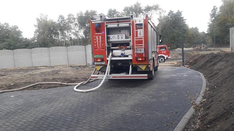 Pożar na Bocznej. W akcji brało udział kilkunastu strażaków, OSP Rogoźna