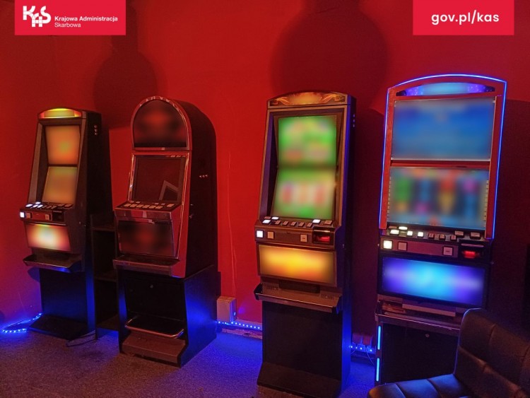 Kolejne nielegalne automaty do gier. Ujawniono je także w Żorach, 