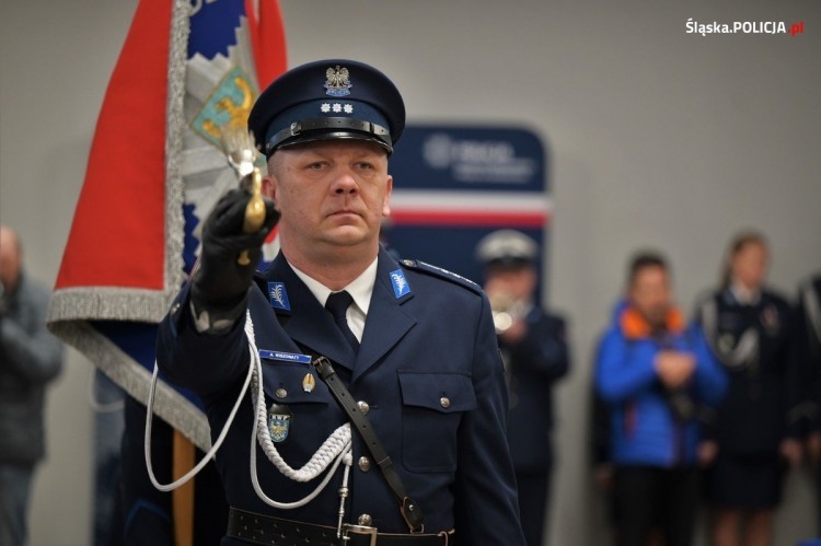 Śląski garnizon policji ma nowego szefa. Wrócił z emerytury na służbę w regionie, „który nigdy nie zasypia”, KWP Katowice