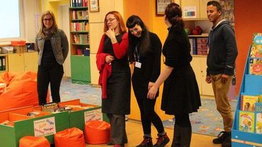 Wolontariusze z czterech krajów prowadzą zajęcia w żorskiej bibliotece