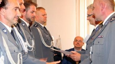 Święto Policji w Żorach: awanse dla 36 funkcjonariuszy i nagrody dla pracowników cywilnych