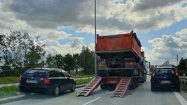 Dwie ciężarówki zderzyły się w Baranowicach – korek miał 1,5 km