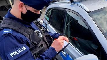 Śląscy policjanci wlepili 2200 mandatów za brak maseczki