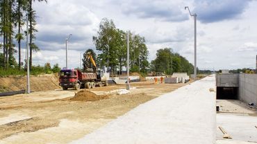 Trwa budowa stacji kolejowej Pyrzowice Lotnisko. Zobaczcie postęp prac! (foto)