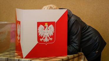 Wyniki wyborów prezydenckich 2025: Trzaskowski i Nawrocki w drugiej turze według sondażu exit poll