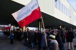 Suszec: górnicy wraz z rodzinami protestowali przed kopalnią Krupiński, 