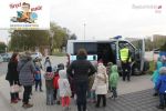 Stróże prawa rozmawiali z dziećmi z Żor o bezpieczeństwie na drodze, KMP w Żorach