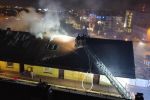 Pożar dachu przy ul. Wodzisławskiej. Ewakuowano mieszkańców, 
