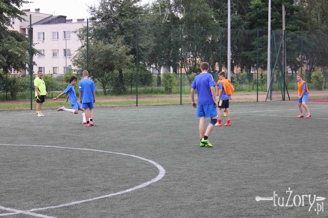 Gimnazjaliści zmierzyli się ze sobą w turnieju piłki nożnej, MOSiR Żory
