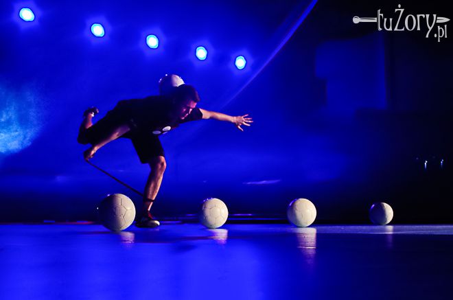 Marek Born, żongler freestyle football.