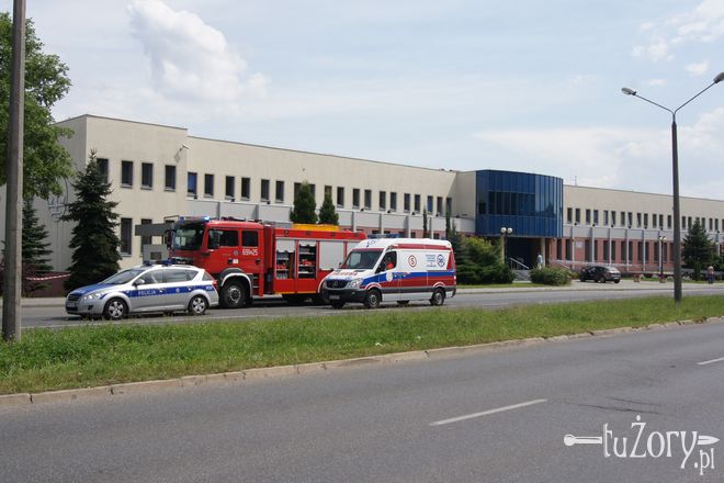 Alarm bombowy w Sądzie Rejonowym w Żorach. Pracownicy ewakuowani, wk