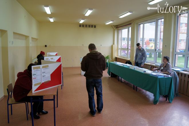 09:15 Miejska Komisja Wyborcza ciągle pracuje nad liczeniem głosów, archiwum