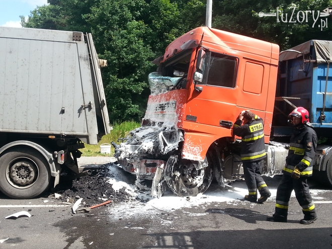 Zderzenie ciężarówek na Pszczyńskiej. Ucierpiał jeden z kierowców, Czytelnik Łukasz
