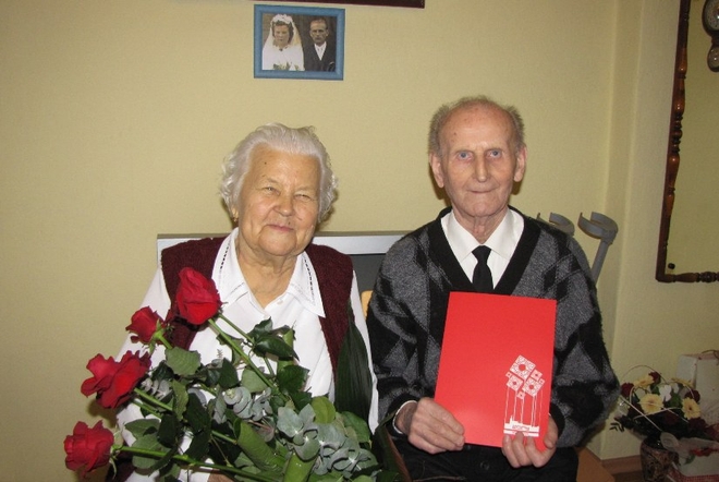 Aniela i Jan Michalikowie z Rogoźnej razem idą przez życie. Już od 65 lat!, UM Żory