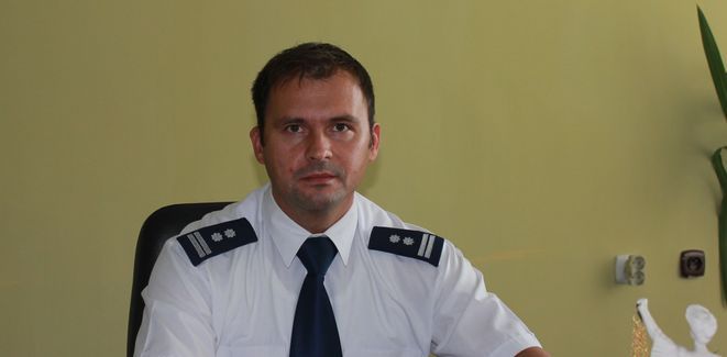 Komendant Miejski Policji, Sławomir Sałbut twierdzi, że etatów w żorskiej jednostce jest za mało.